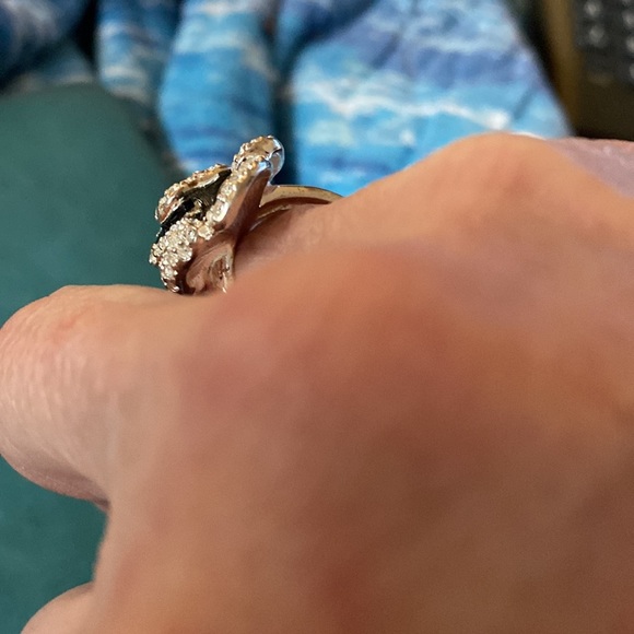 Joan Rivers created this ring many memories with this ring SIZE 6 - Picture 4 of 6